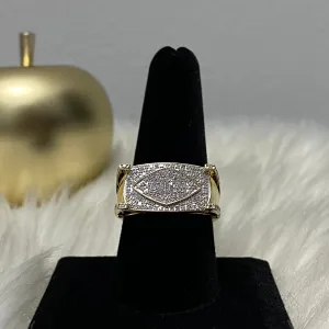 10K Yellow Gold Diamond Luxury Ring 0.39Ct Dia / 3.6gr / Size 9.5