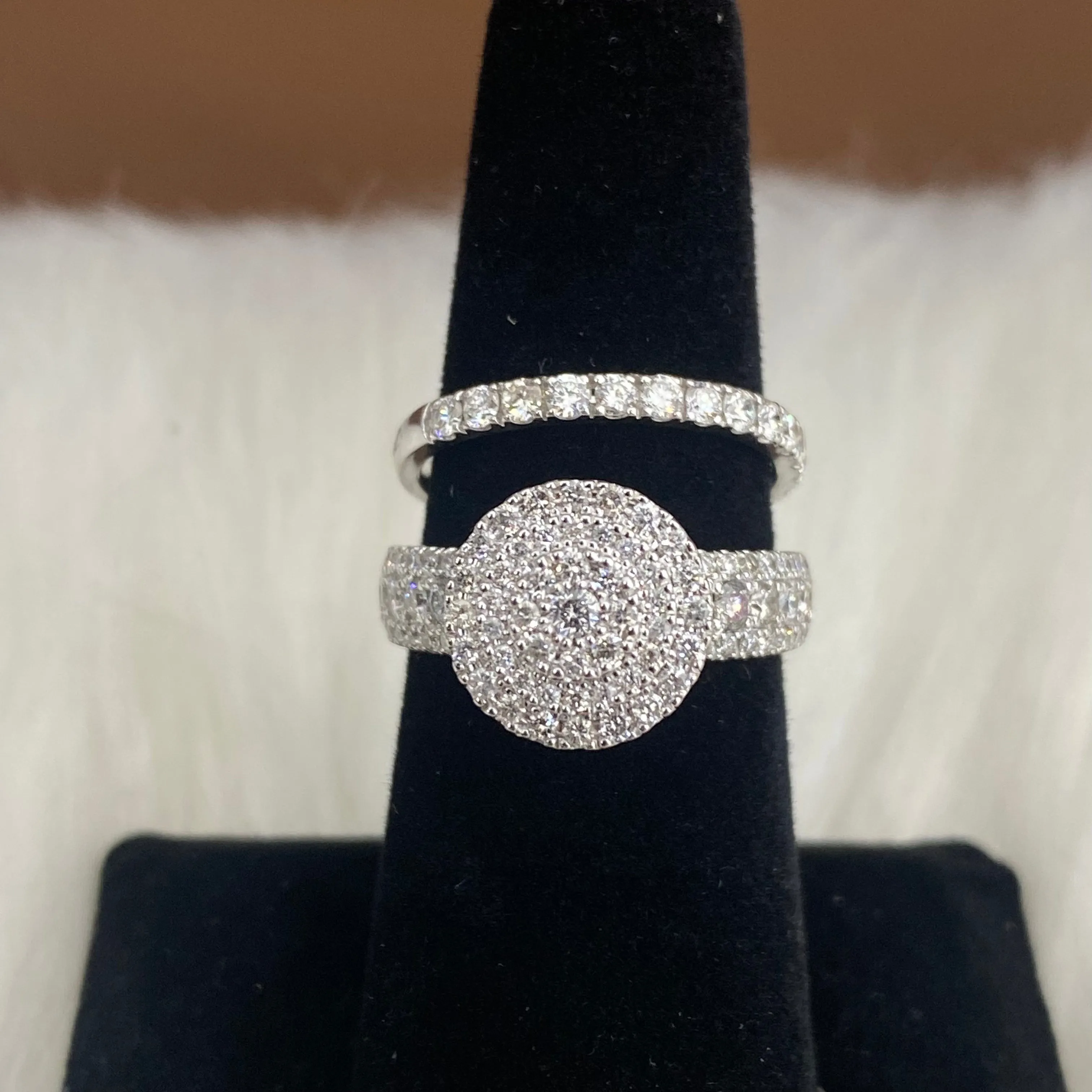 14K White Gold Diamond Fashion Circle Engagement Ring 2.11Ct Dia / 7.4gr / Size 6.5