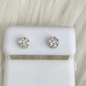 14K White Gold Diamond Flower Stud Earrings 0.29Ct Dia / 1.12gr