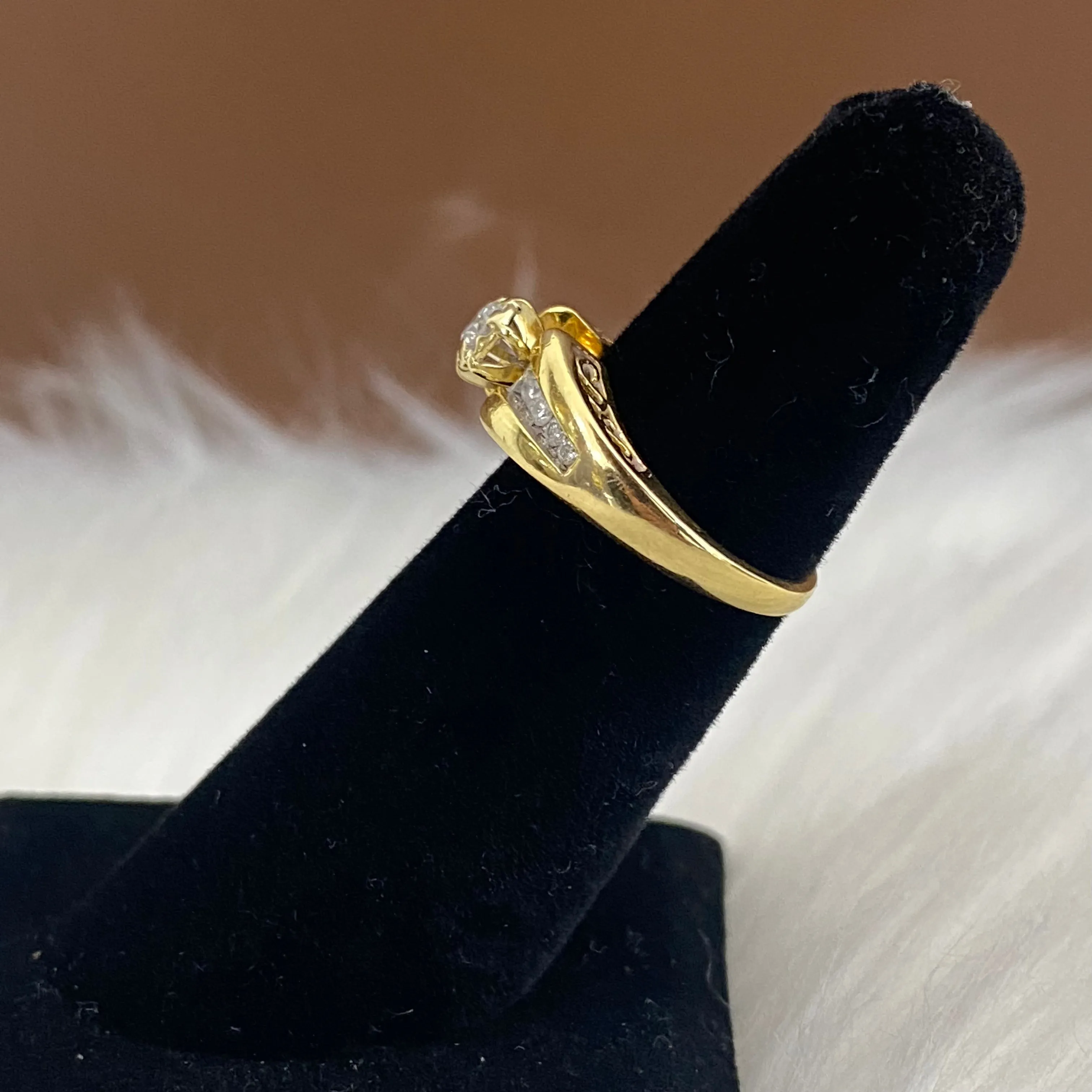 14K Yellow Gold Diamond Fashion Ring Ct Dia / 4gr / Size 4.5