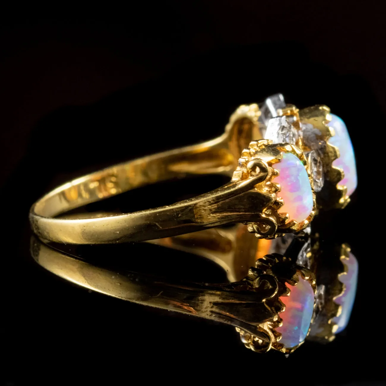 1.80Ct Opal Paste Ring 18Ct Gold Silver