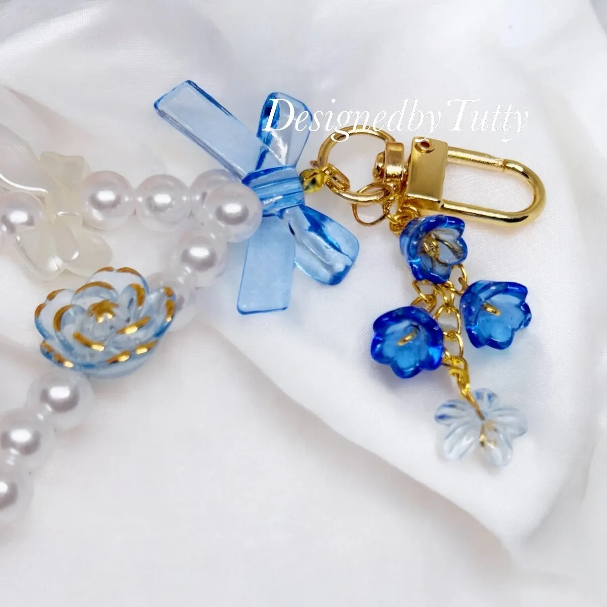 Blue roses with pearl keychain | faux pearl chain | bag charm