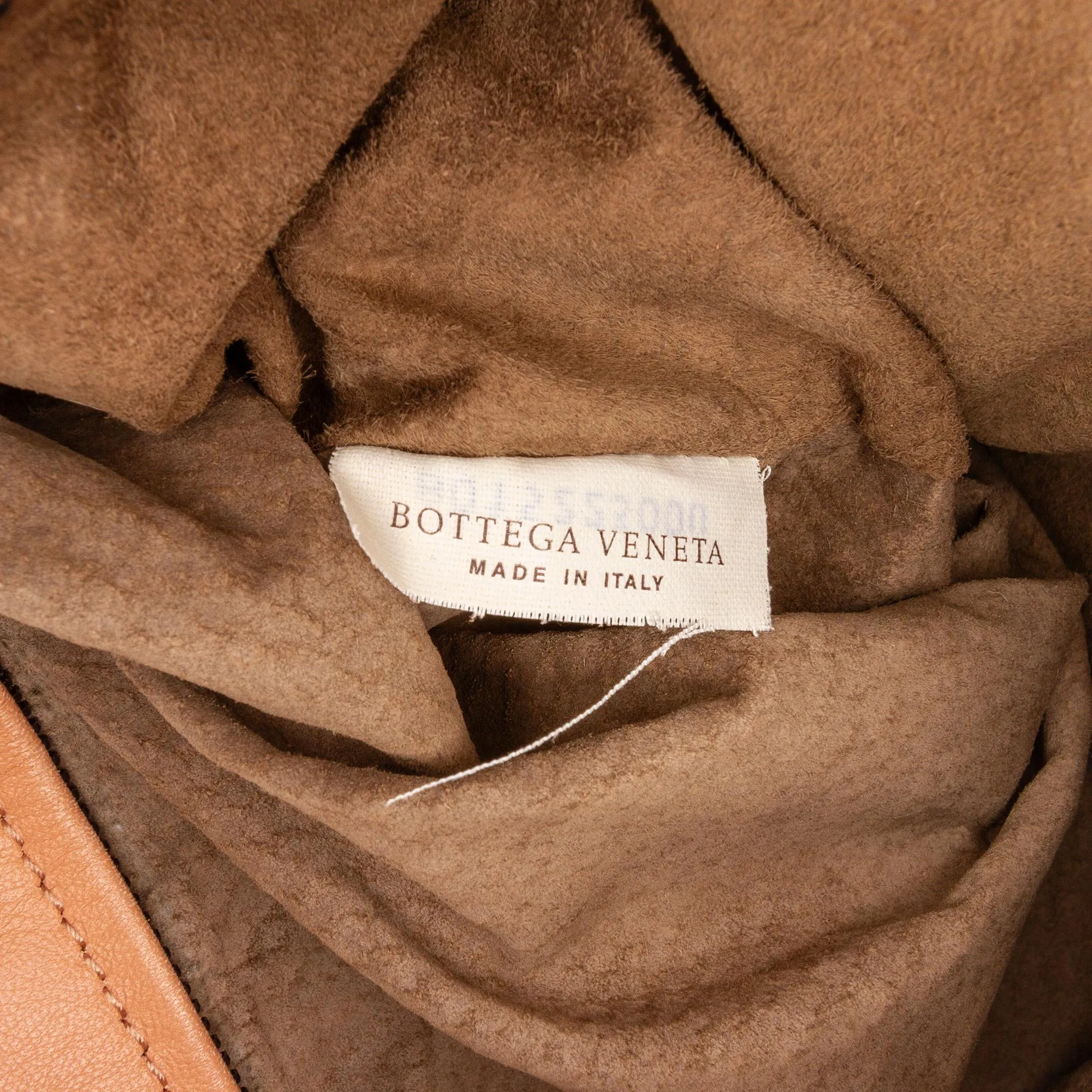 Bottega Veneta Intrecciato Shoulder Bag (SHG-opz8k2)