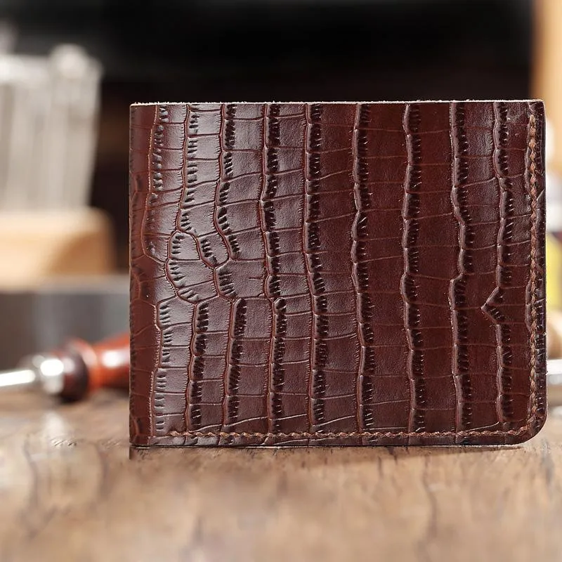 Brown Crocodile Pattern Leather Mens  billfold Wallet Bifold Small Wallet For Men