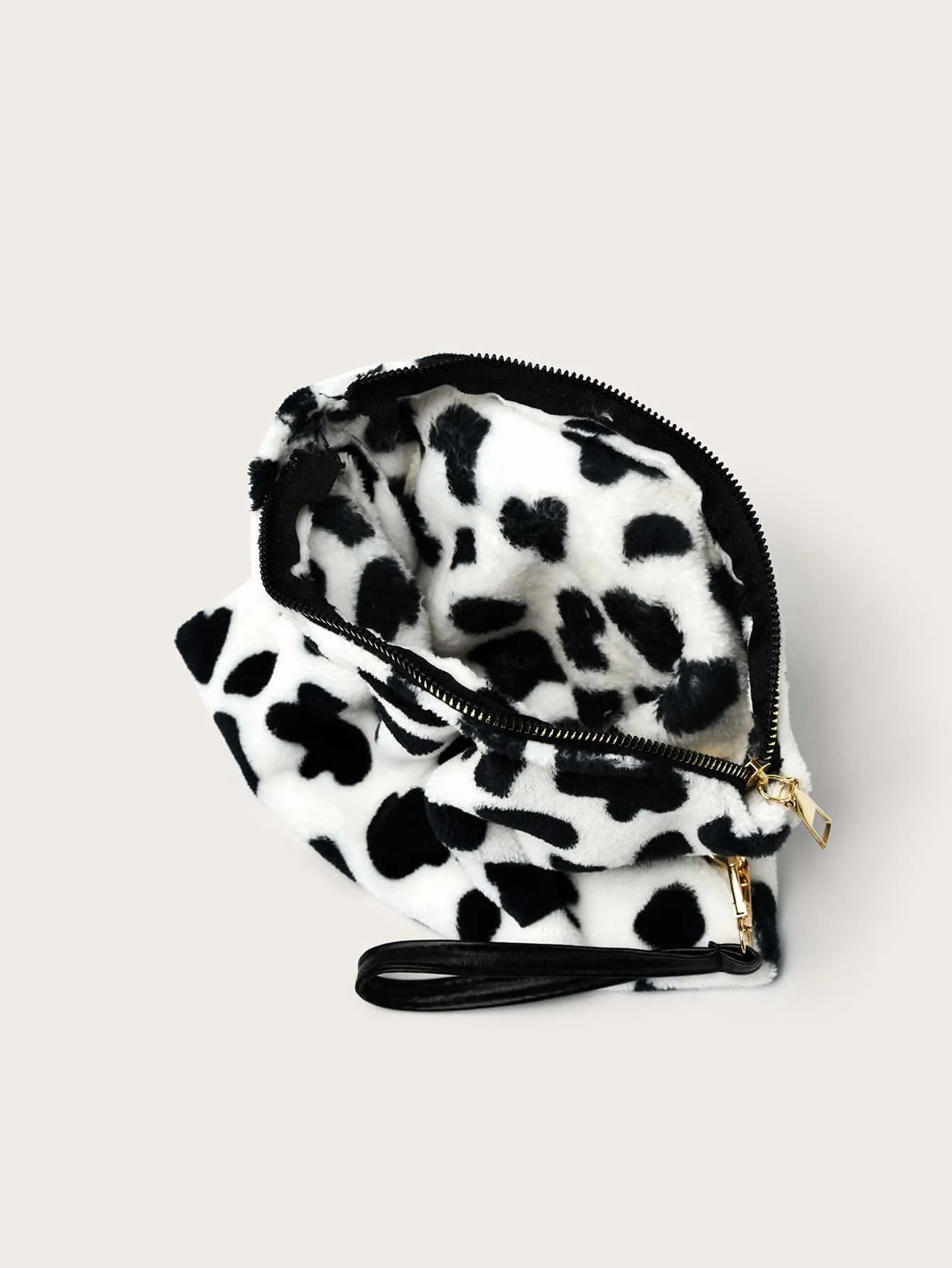 Cow Pattern Fuzzy Clutch Bag