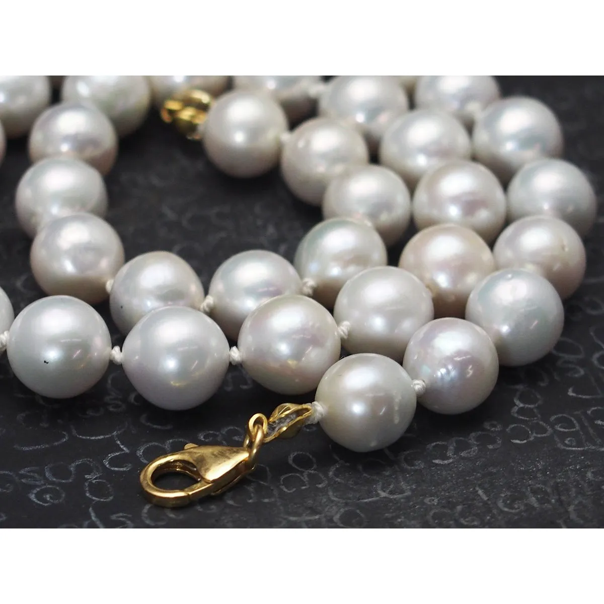 Fresh Water Pearl Choker Necklace with Gold Filled Trigger Clasp