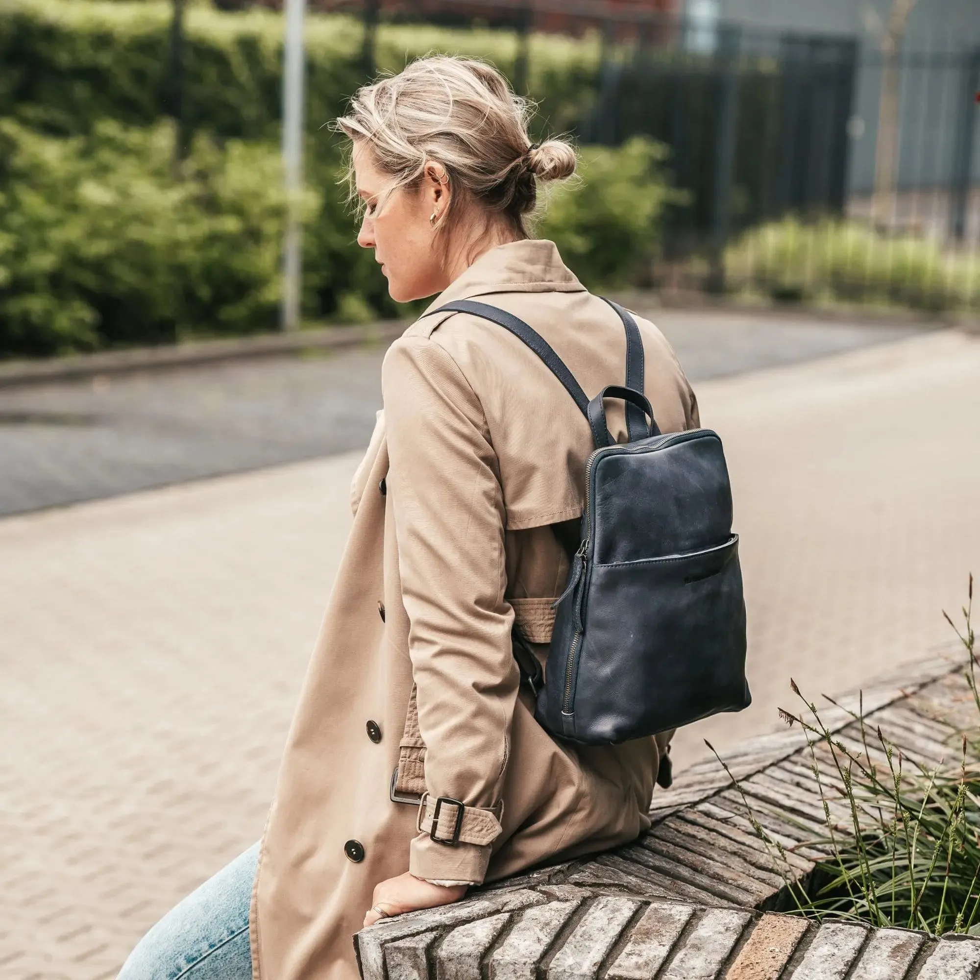 Leather Backpack Navy Bern