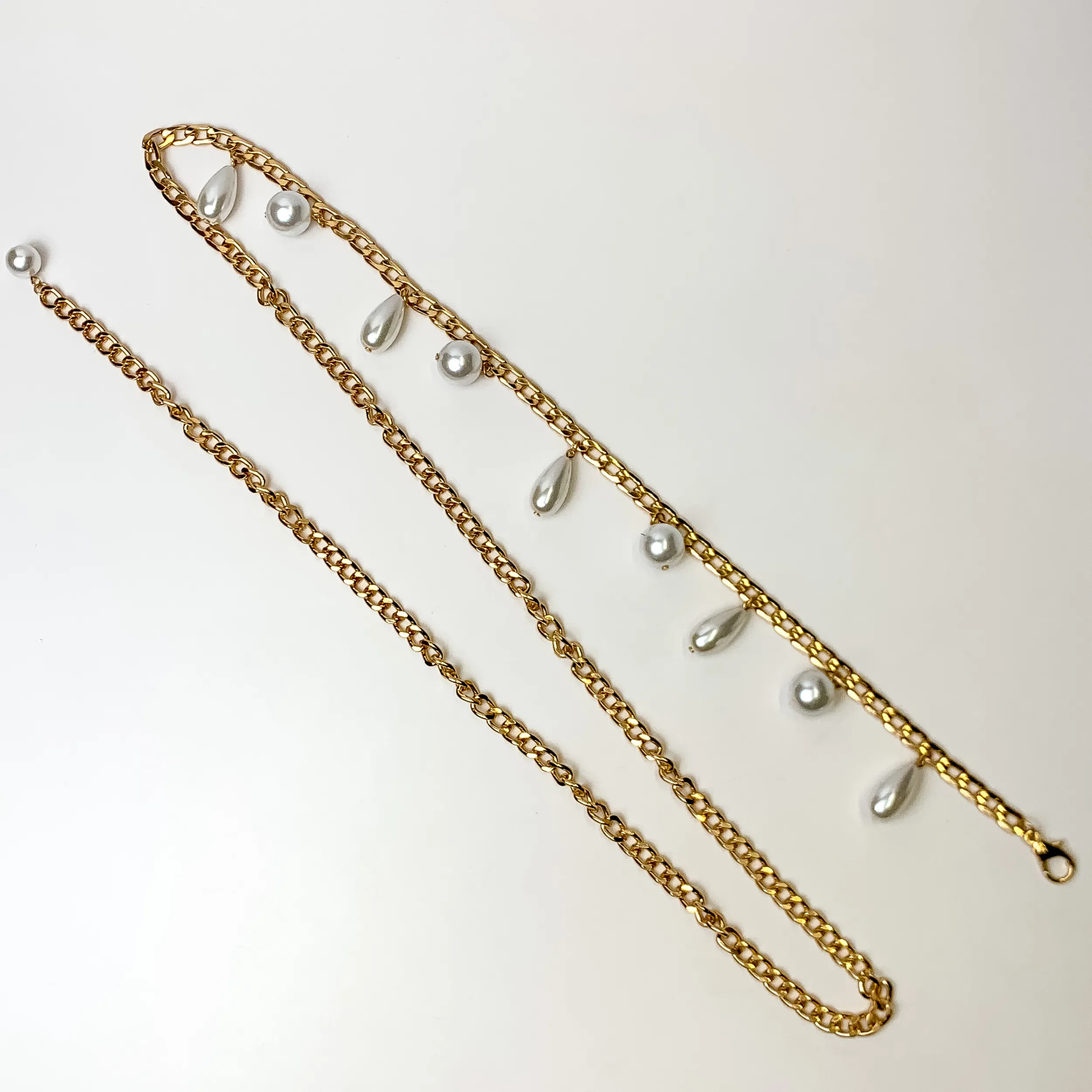 Luxurious Gold Tone Belt with Big Pearls