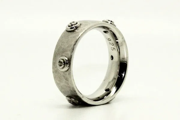 Matte Hammered Diamond Band Ring