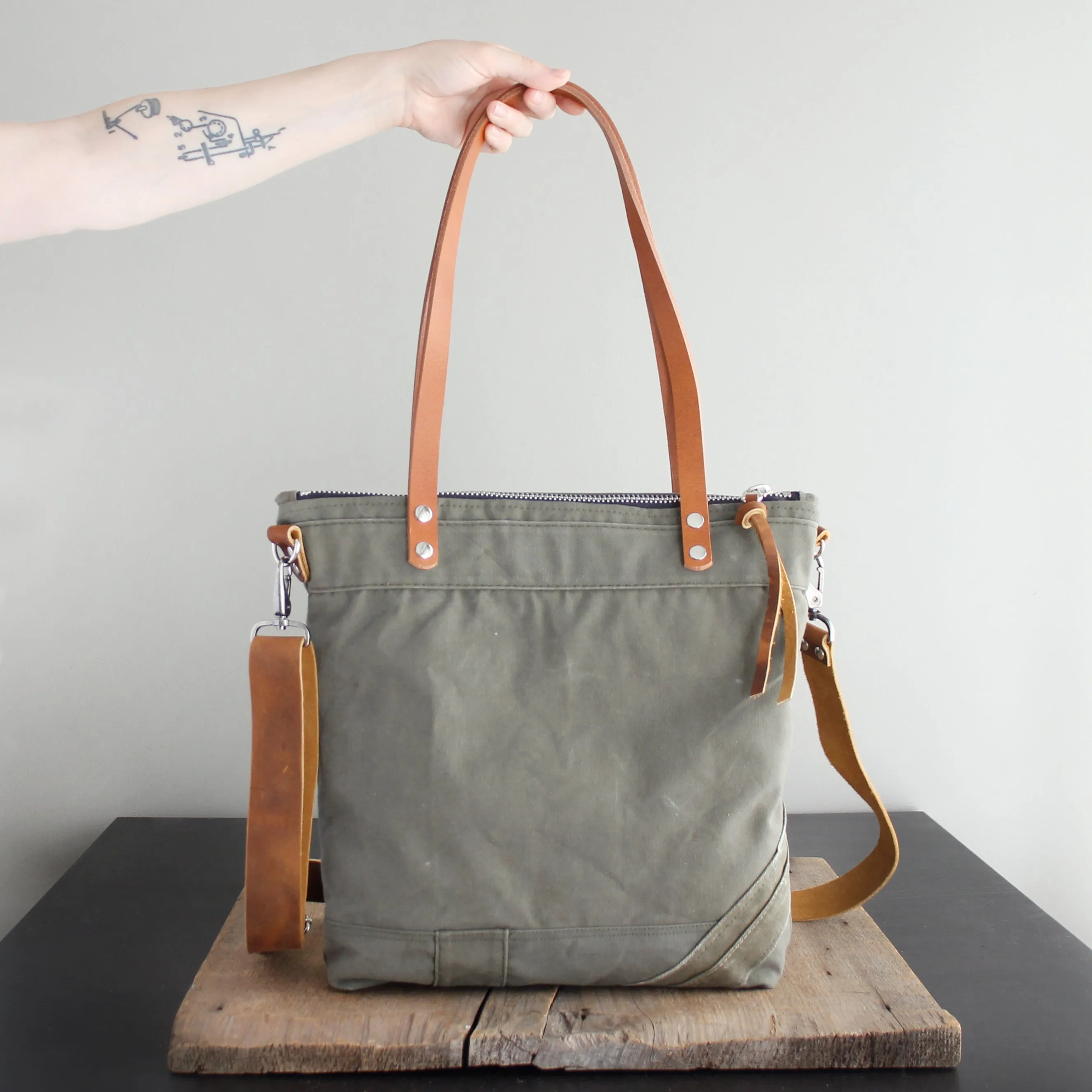 Military Tote No. 44