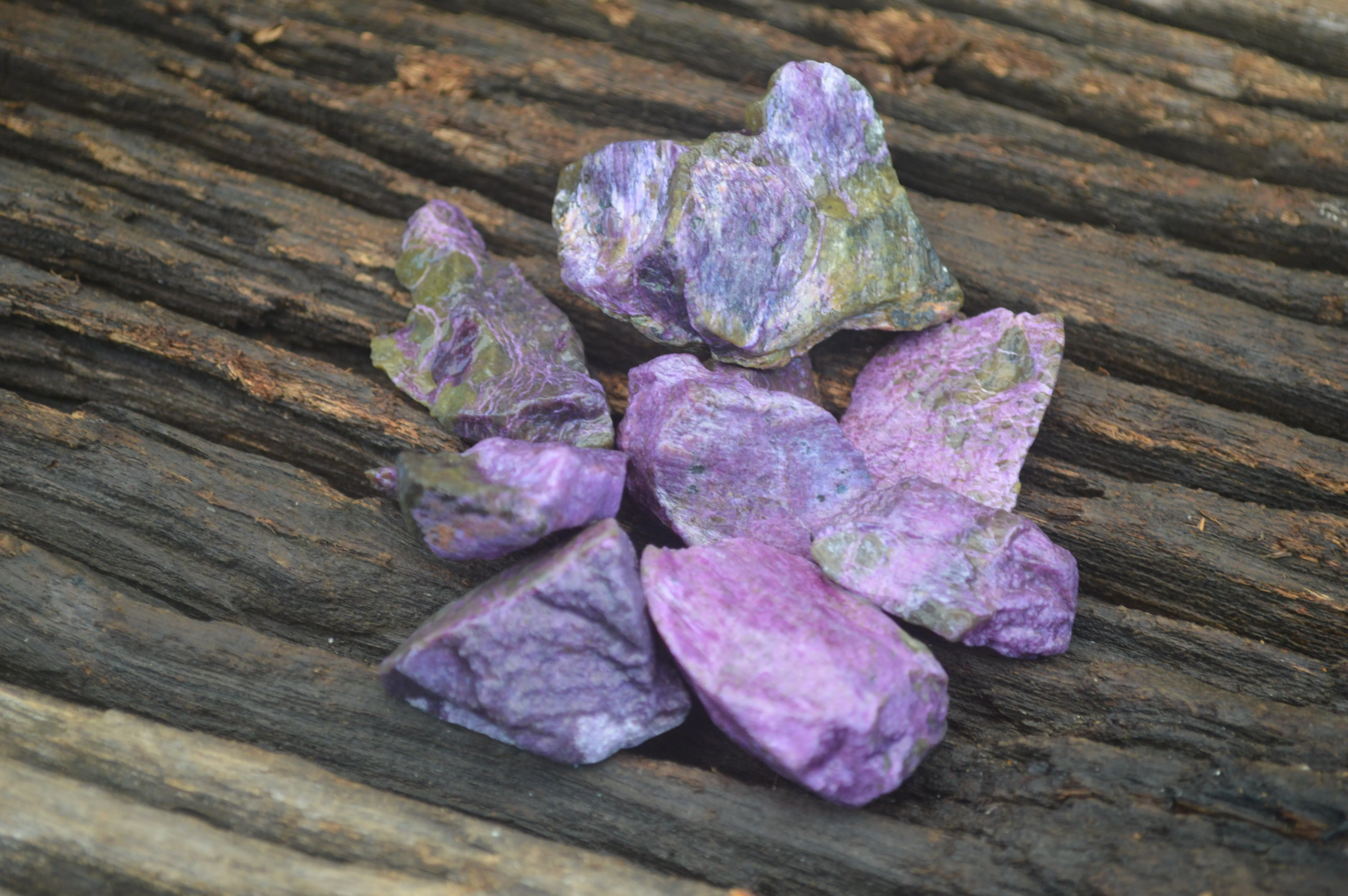 Natural Small Purple Stichtite & Green Serpentine Cobbed Pieces  - Sold per 2 kg (400-600 pieces) - From Barberton, South Africa