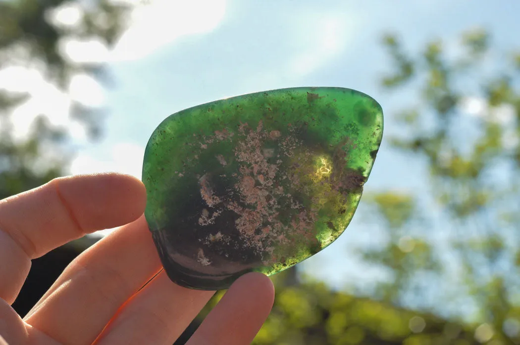 Polished Emerald Mtorolite Galet-Palm Stones x 12 From Mutorashanga, Zimbabwe