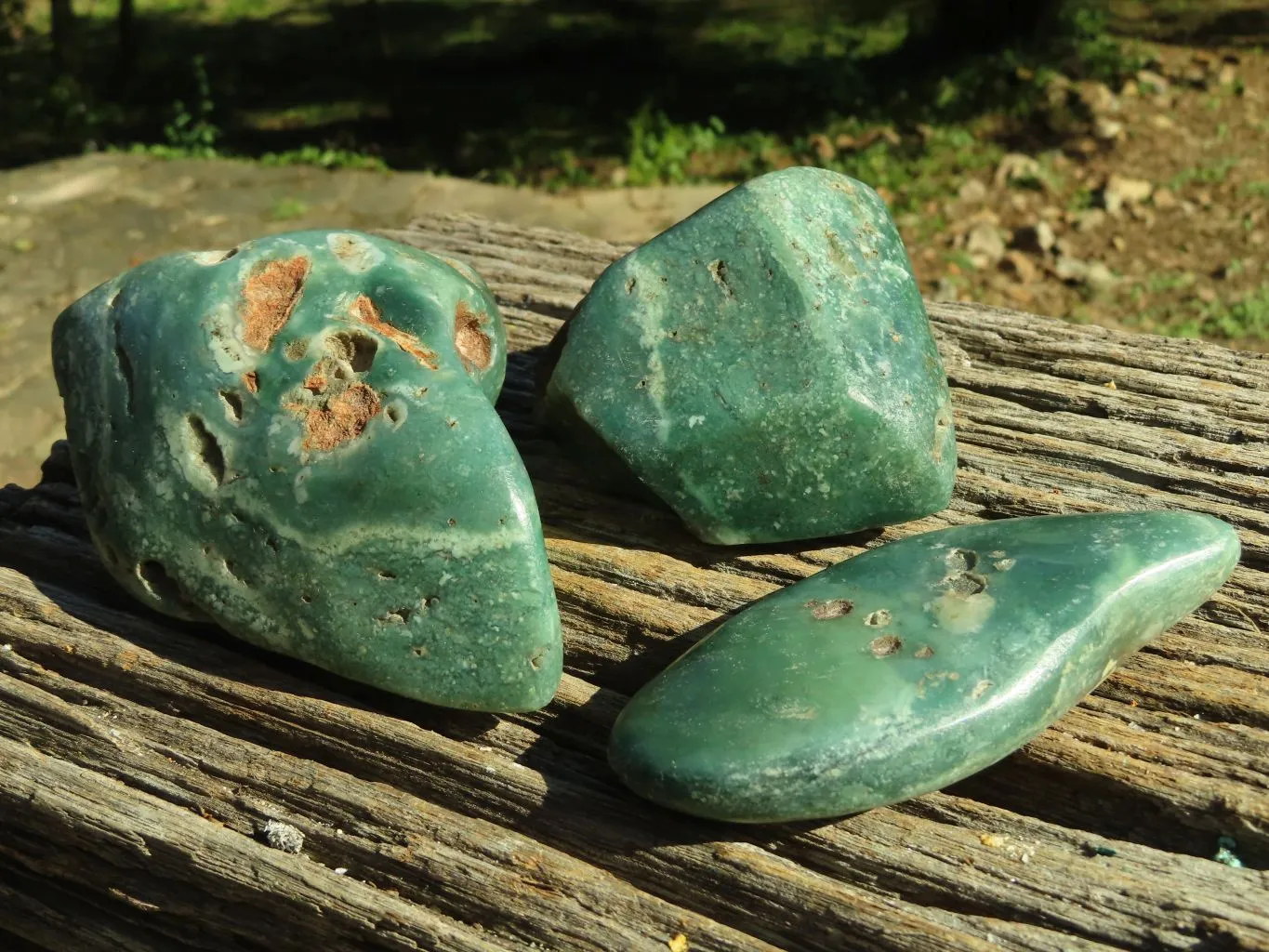 Polished Emerald Mtorolite Galet-Palm Stones x 3 From Mutorashanga, Zimbabwe