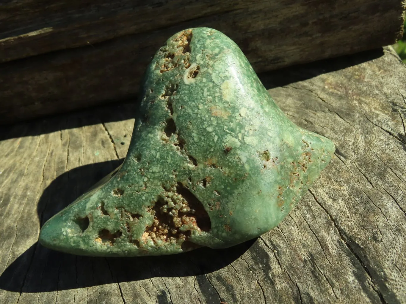 Polished Emerald Mtorolite Galet-Palm Stones x 3 From Mutorashanga, Zimbabwe