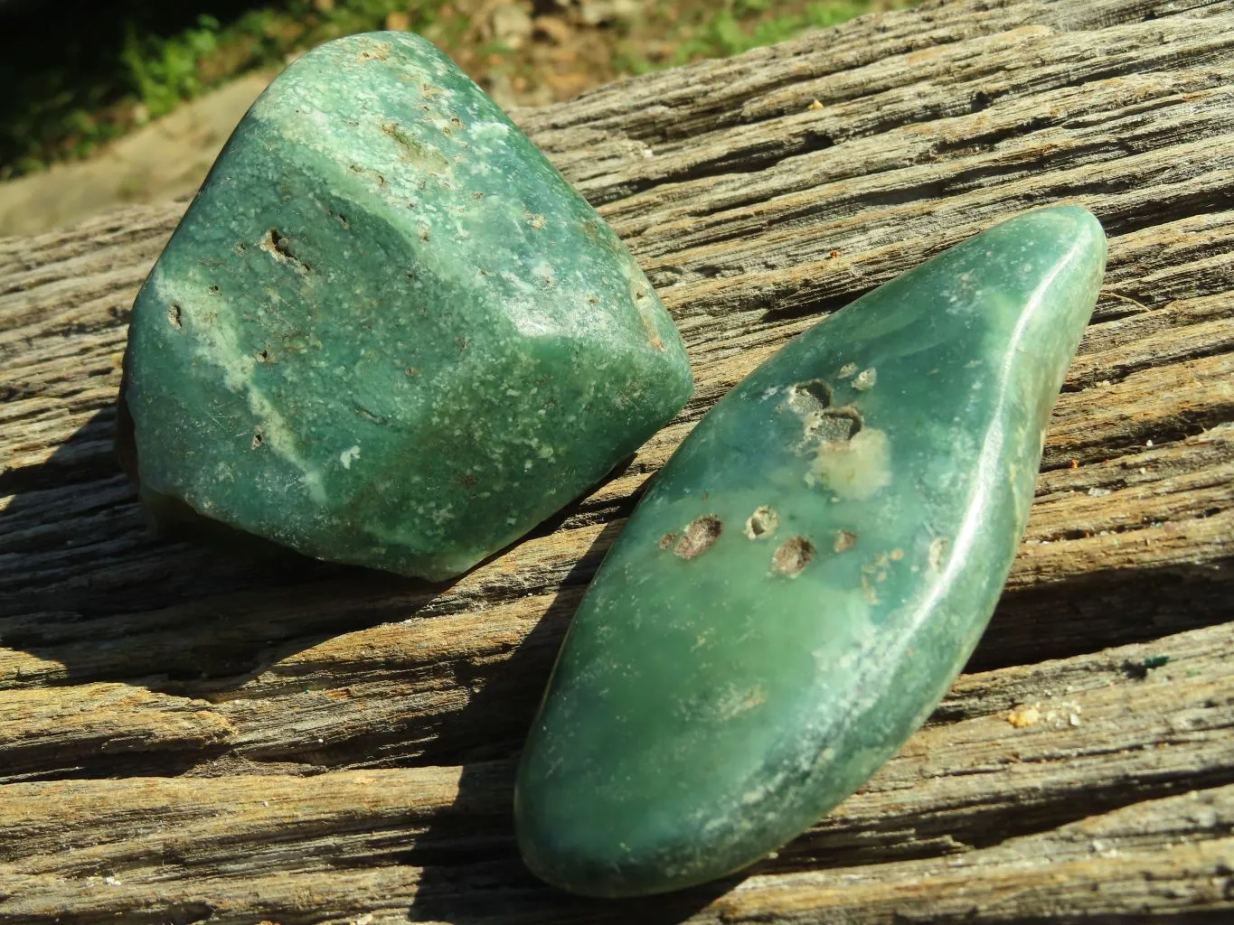 Polished Emerald Mtorolite Galet-Palm Stones x 3 From Mutorashanga, Zimbabwe