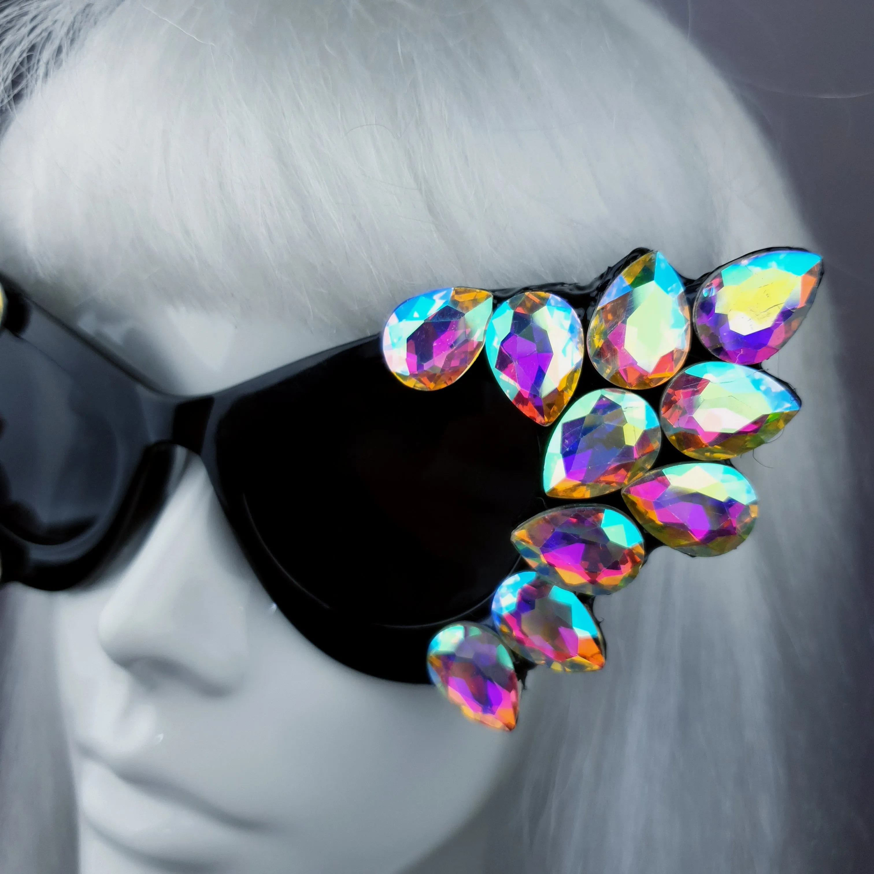 "Hira" Iridescent Jewel Cats Eye Sunglasses