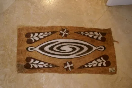 Rare Tapa Kapa Bark Cloth (Called Kapa in Hawaii), from Lake Sentani, Irian Jaya, Papua New Guinea. Hand painted by a Tribal Artist with natural pigments, Abstract Geometric Stylized leaves & flowers Motifs 21,5"x10" No 21