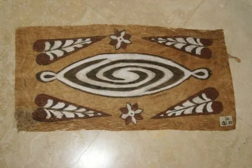 Rare Tapa Kapa Bark Cloth (Called Kapa in Hawaii), from Lake Sentani, Irian Jaya, Papua New Guinea. Hand painted by a Tribal Artist with natural pigments, Abstract Geometric Stylized leaves & flowers Motifs 21,5"x10" No 21