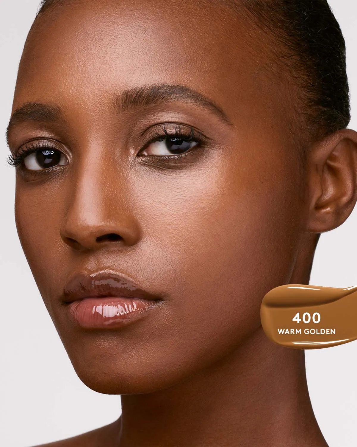 Soft'lit Naturally Luminous Longwear Foundation — 400