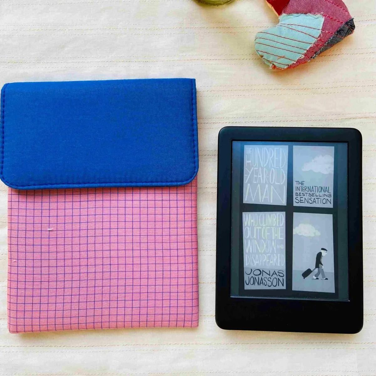 Unique Kindle Sleeve- Pink with checkers