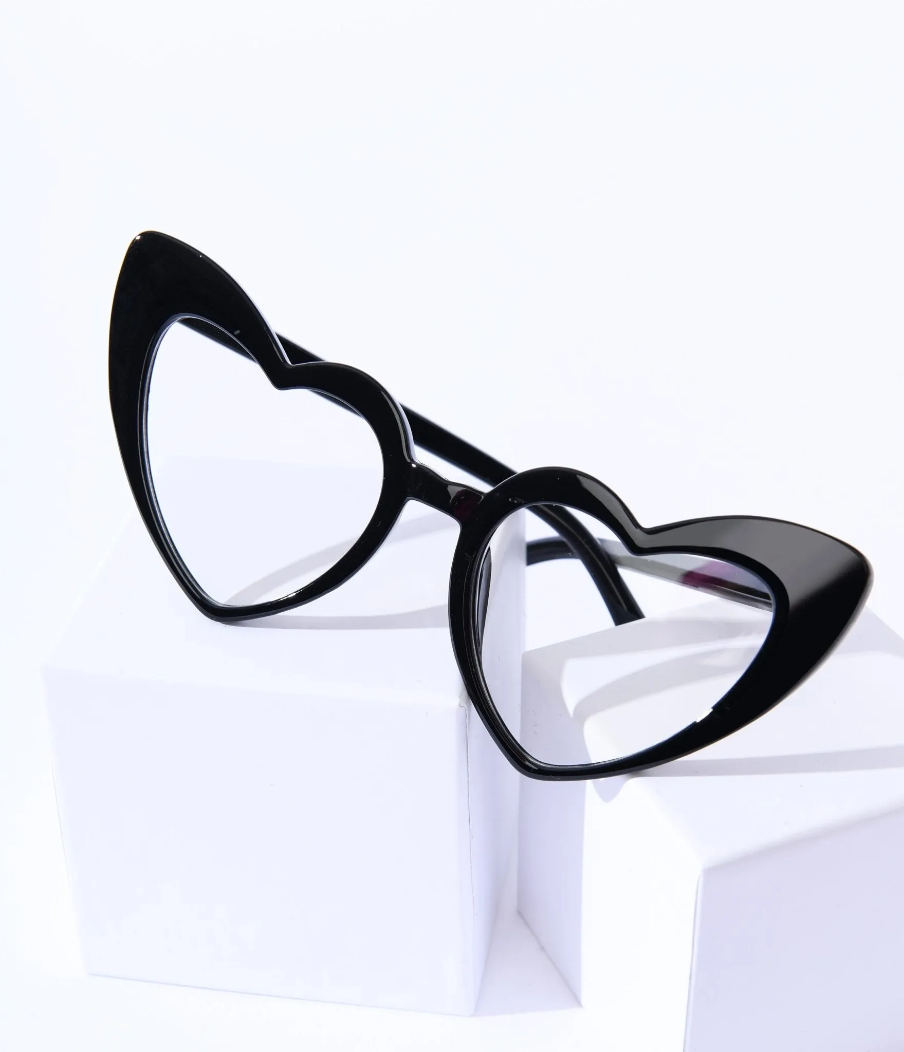 Unique Vintage Black Heart Glasses