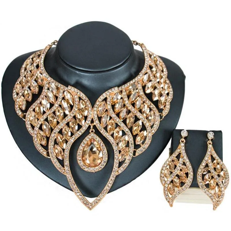 Women Luxury Fashion Waterdrop Crystal Necklace Earrings Set